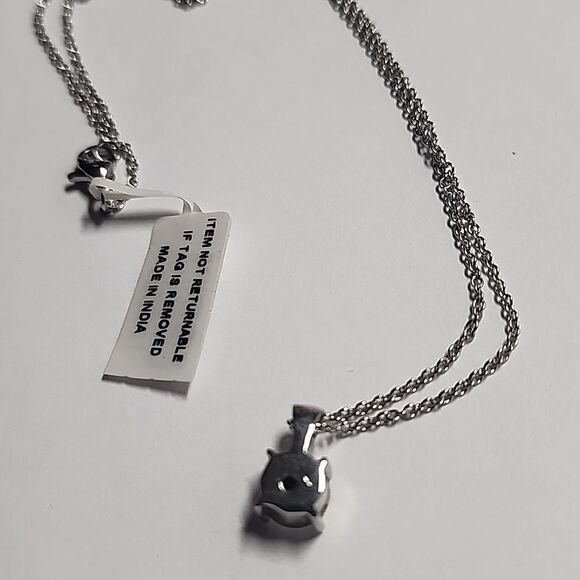 Silver Pendant Necklace - Picture 3 of 3